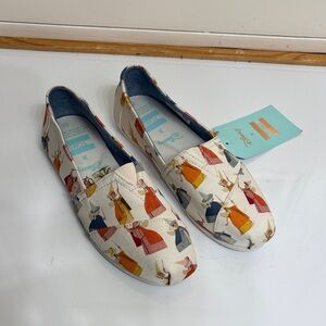 NWT Disney x TOMS Sleeping Beauty Fairy Godmother Women's Slip-On Shoes